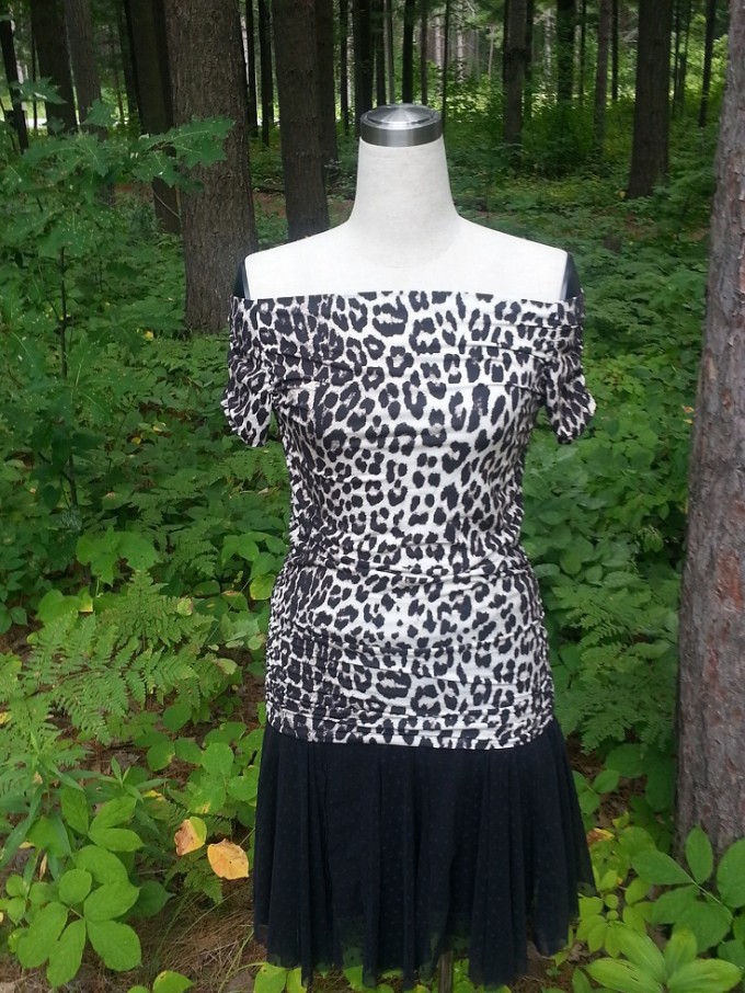 T009 - Ruched Leopard Jersey